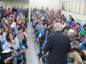 Eduardo Suplicy ministra palestra no câmpus